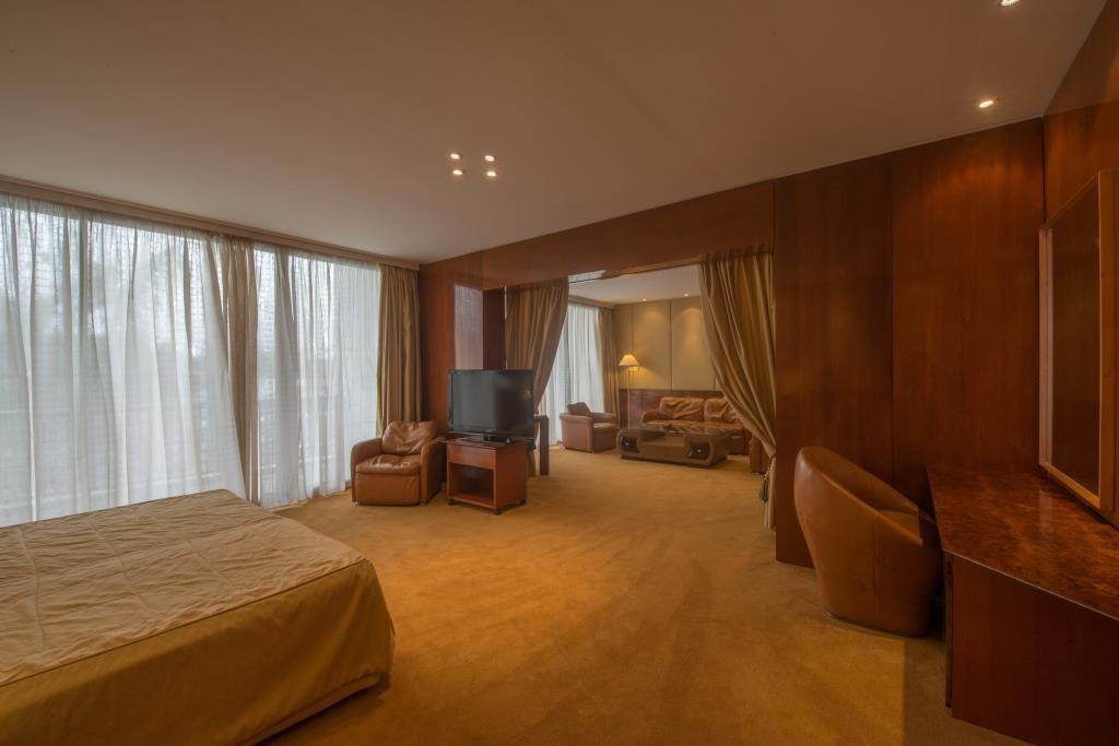 Hotel Olympic Palace Бразавил Екстериор снимка